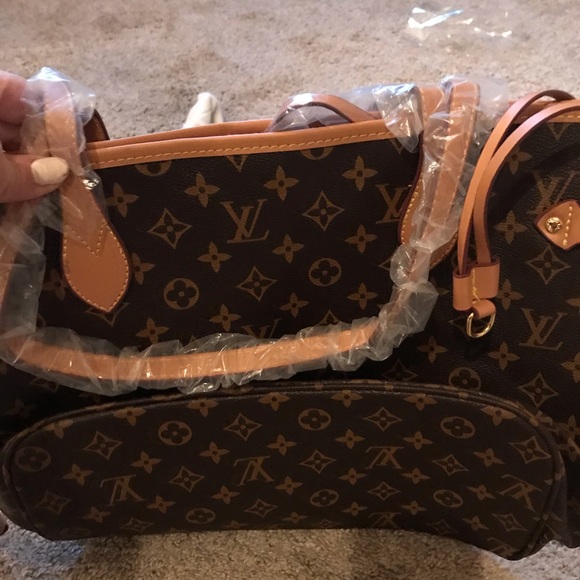 Purses - Picture 8 of 8